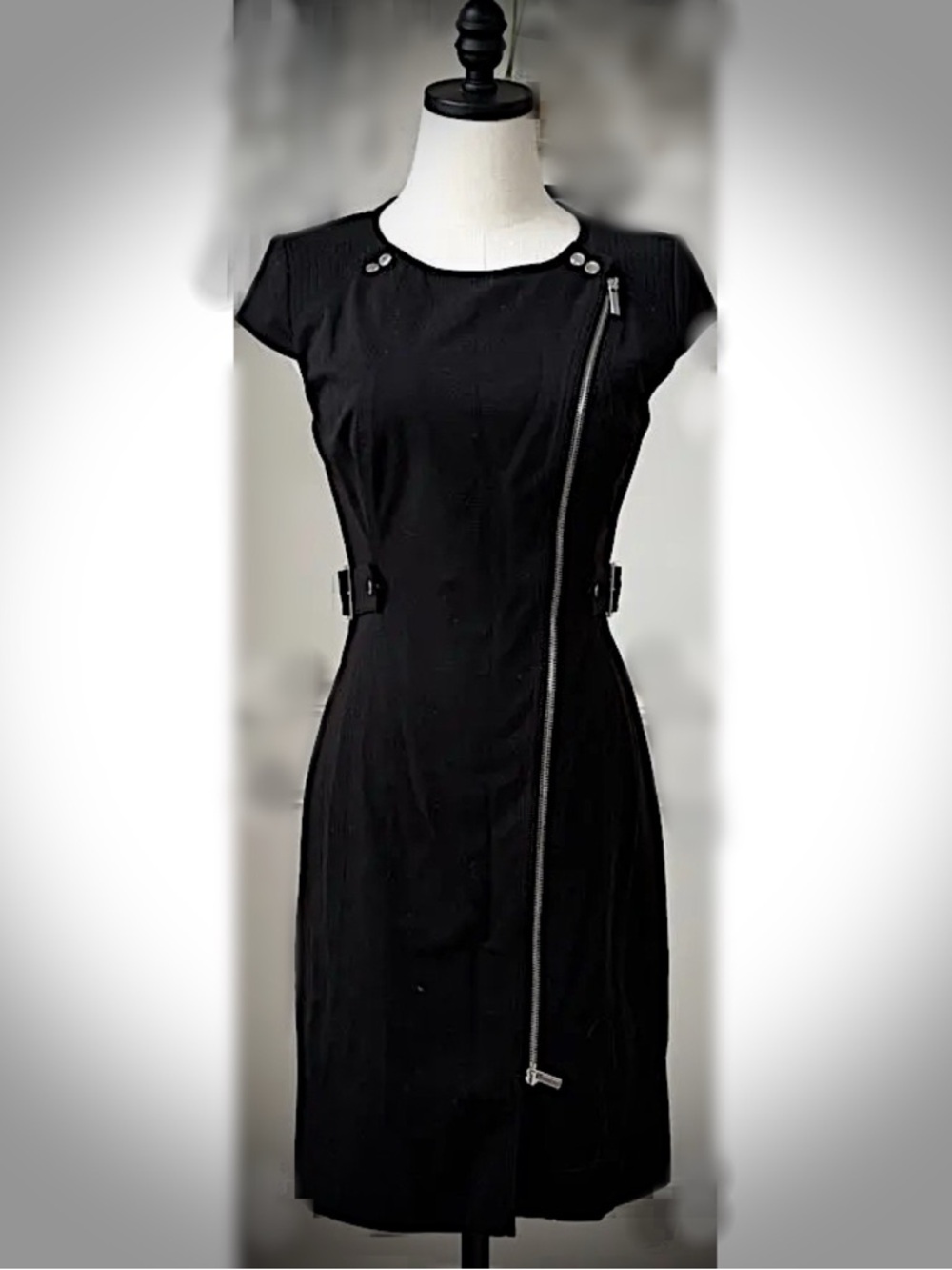 Karen Millen Black Asymmetric Zip Fitted Mini Dress US 6 - Picture 2 of 10